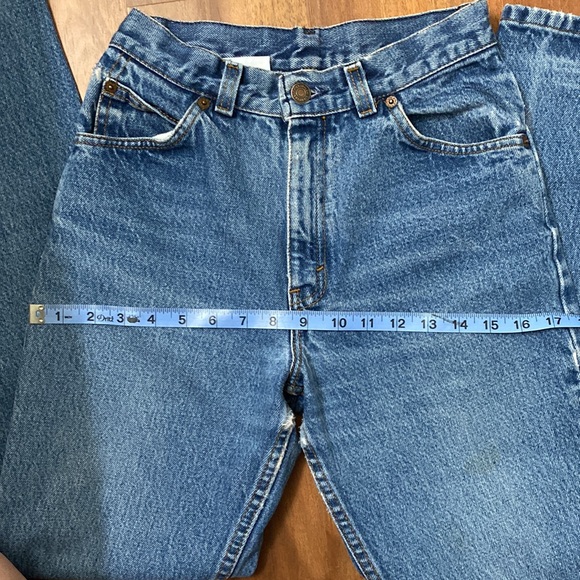 ā¢Vintageā¢Leviās⢠High Waisted Jeans - Picture 8 of 16
